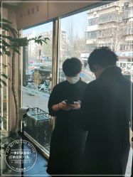 -一東造型烫发染发