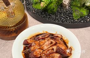 Old Mother Soy Sauce Pig Intestine