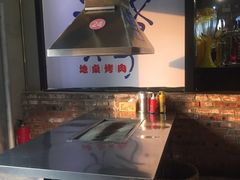 -马路牙子烧烤音乐酒馆(望京店)