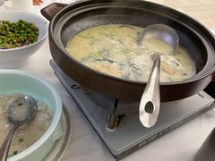 -饭怕鱼·黄焖鲟龙鱼(湖大店)