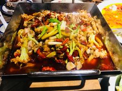 泡椒牛蛙-饭桌故事·血鸭湘(荣宝华店)