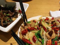 -隔壁老王·家常云南菜(花巷店)
