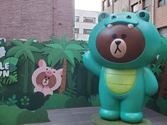 -LINE FRIENDS Garosu-gil Flagship Store