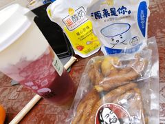 -喜茶(杭州滨江宝龙店)