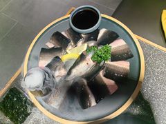 -草家酱蟹炭火烤肉店(珲春南路二店)