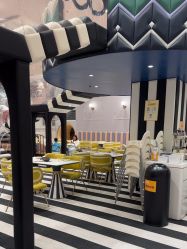 -奈尔宝家庭中心·亲子餐厅(鄞州万达店)