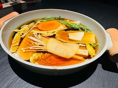 -蟹犇•帝王蟹雪蟹(陆家嘴店)