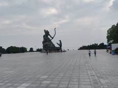 -巴陵广场