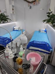 -痘院士专业祛痘皮肤管理