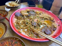 -文立新·秤盘麻辣烫(天通苑店)