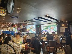 -大头虾越式风味餐厅(光明广场店)