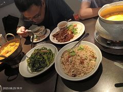 -大头虾越式风味餐厅(光明广场店)