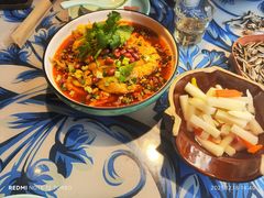 -川流不息·地道川菜·小龙虾(新松江路店)