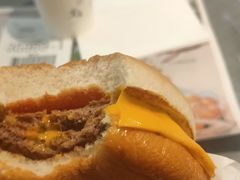 烧烤猪肋排汉堡-麦当劳(天津站三店)
