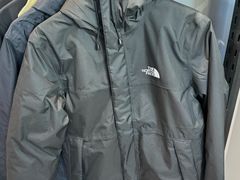 -塞拉瓦莱名品奥特莱斯