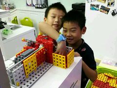 -能力风暴机器人活动中心(盛源生活广场店)
