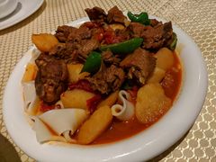 新疆大盘鸡-巴扎美食·新疆菜·西域歌舞表演餐厅(新疆大厦店)