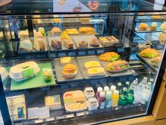 面包甜点陈列柜-星巴克(南京鼓楼吾悦广场店)