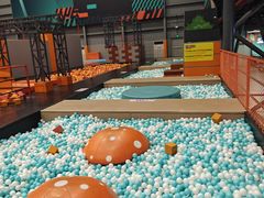 -极限PLAY运动娱乐新世界·团建派对表演休闲馆·室内高空游乐园