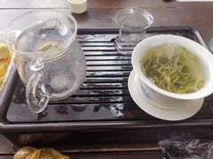 竹叶青茶-见山书院