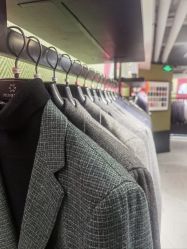 -BRANS PORO布朗斯伯勒西装高级定制·瑞璞西装(金陵店)