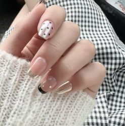 -UU·NAIL美甲美睫專門店