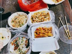 -泰龙城小吃街