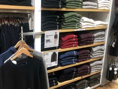 -优衣库(海口秀英万达广场店)