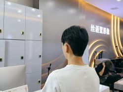 -丝语萱形象