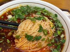 -伊京轩兰州牛肉面(闹市口店)