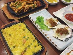 -青瓦餐厅·生鱼片·韩园烤肉(西塔店)