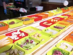 水果台-大中华希尔顿酒店-念自助餐·嗨啤·小龙虾
