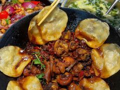 -百味地锅鸡(二店·财校分店)