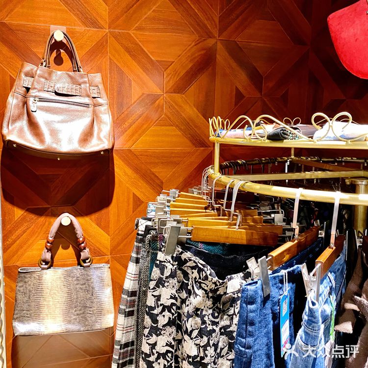 成都古着探店|建设路 过去百货公司👔