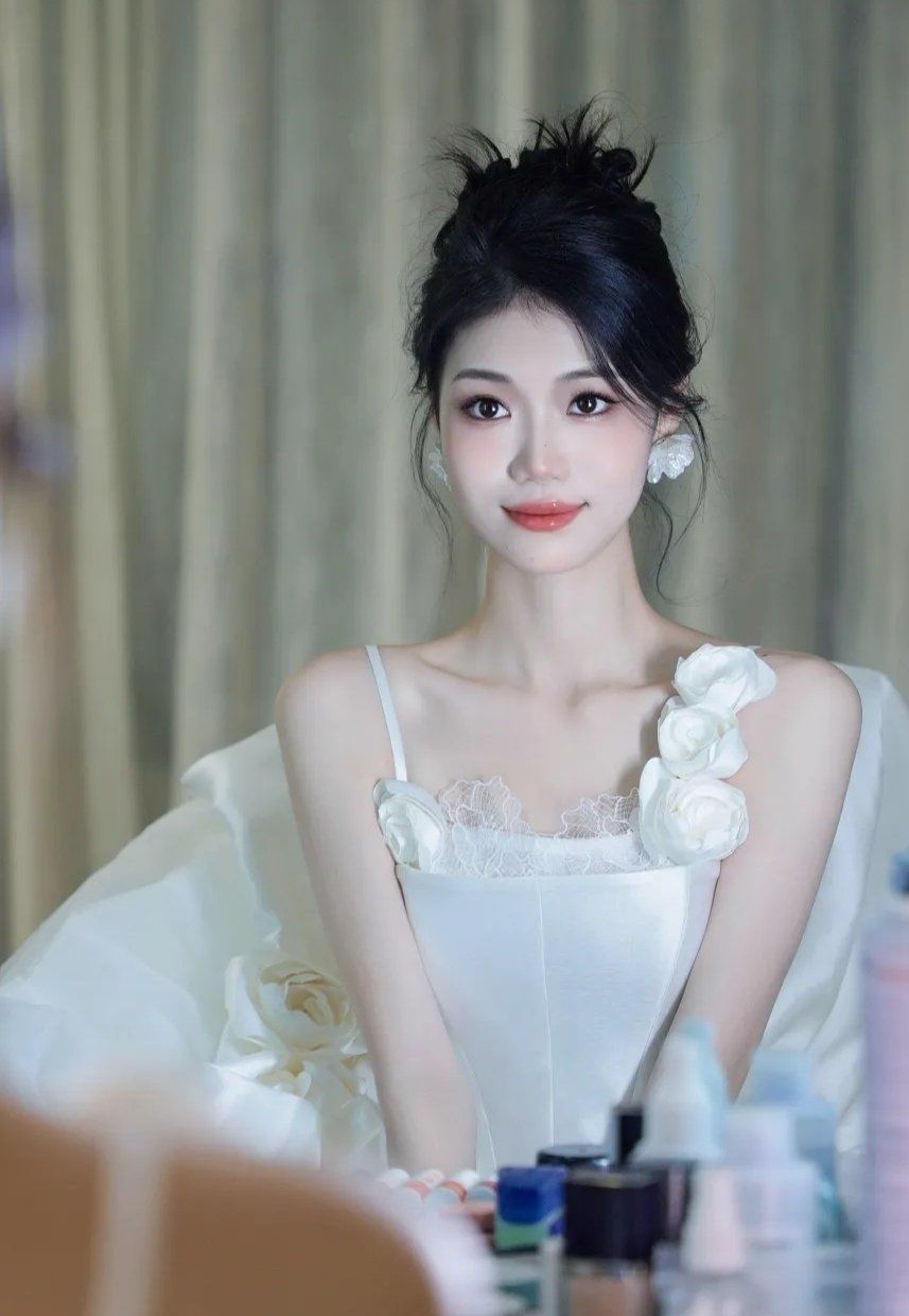 年会主持人妆