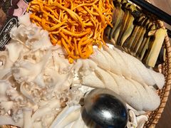 -沅江水·湖南家宴(南村万博长隆商圈店)