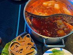 -唯爱KTV聚会餐厅(仙林东城汇店)