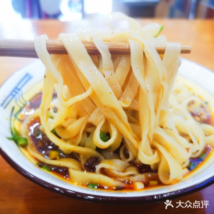 【美食攻略】|成都“内姜街”3家超棒小吃店推荐。