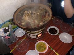-威邵鸡煲(西华路总店)