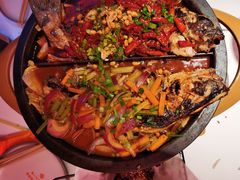 -鸣记脆皮烤鱼·海鲜烤鱼(三八广场店)