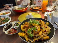 -川流不息·地道川菜·小龙虾(松东路店)