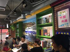 大堂-钢管厂歆瑞源油卤串串香(春熙路太古里店)