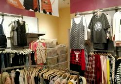 -乐友孕婴童(刘家窑店)