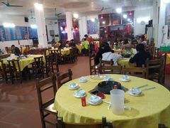 大堂-光头仔烧鸡牛杂店