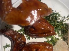 秘制脆皮乳鸽-避风塘·金牌店·夜宵(金玉兰店)