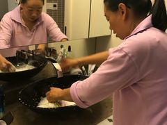 -阿姨来了月嫂服务中心(徐汇店)