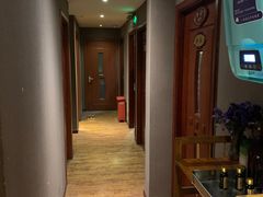 -莱蔻·圣灸堂·推拿艾灸(天山店)