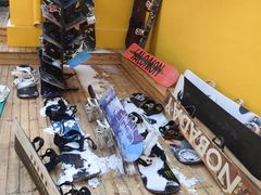 -采薇庄园四季滑雪场