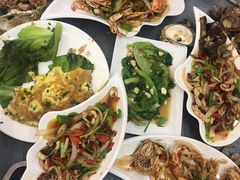 -覃记海鲜美食餐厅