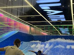 -INLANG饮浪室内冲浪(苏河湾万象天地店)